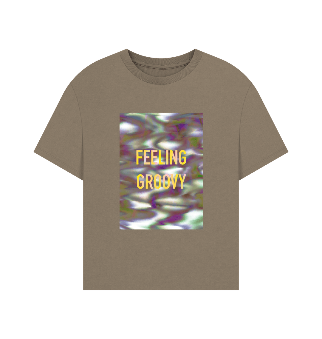 Willow FEELING GROOVY women's T on block graphic