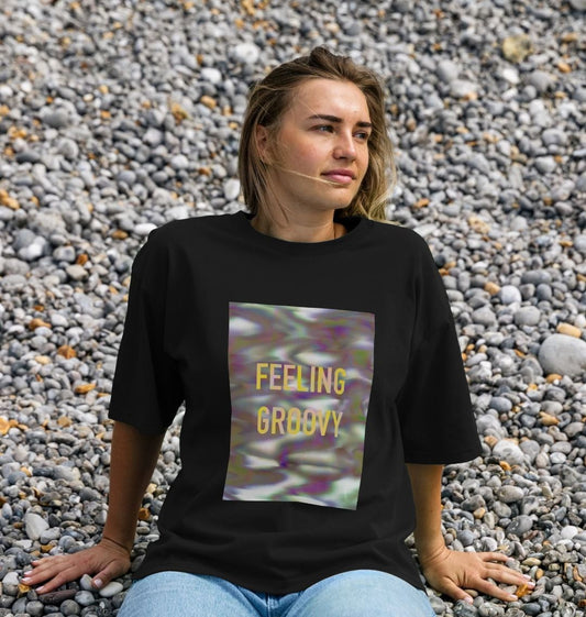 FEELING GROOVY women's T on block graphic